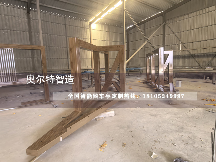 �Ϻ�ľ������ͤ������������